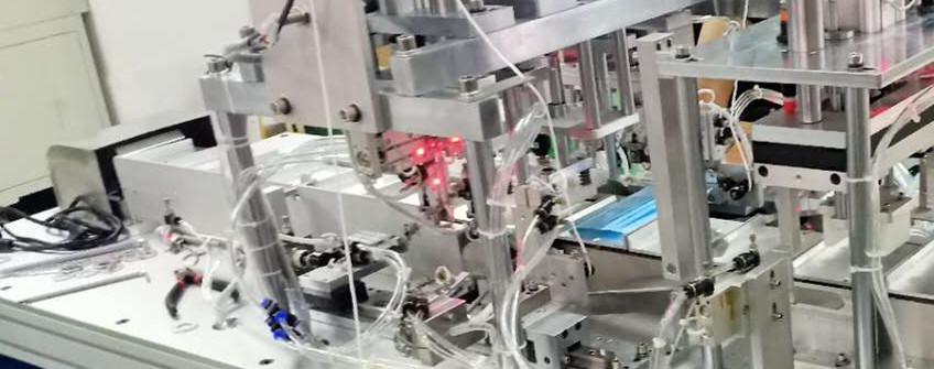 出口口罩機(jī)了，一拖一自動(dòng)平面口罩生產(chǎn)線